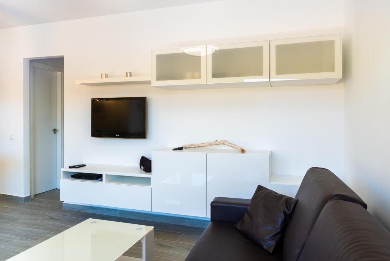 Casa Lucien - Newly Refurbished Apartment With Swimming Pool - Ideal For Couples كوراليهو المظهر الخارجي الصورة