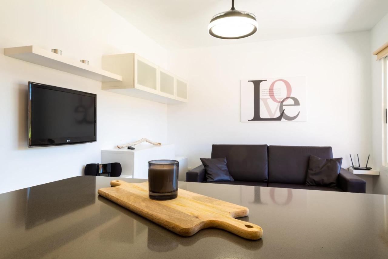 Casa Lucien - Newly Refurbished Apartment With Swimming Pool - Ideal For Couples كوراليهو المظهر الخارجي الصورة